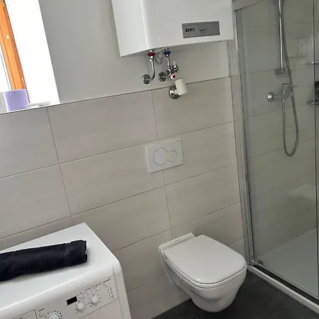 Im Zentrum Trofaiachs - 30 Min Vom Red Bull Ring Lägenhet